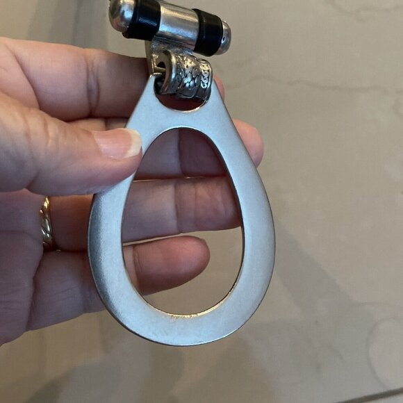 Chico's Size SM Black Slider Adjustable Leather Belt with Oval Silvertone Buckle - Picture 10 of 16